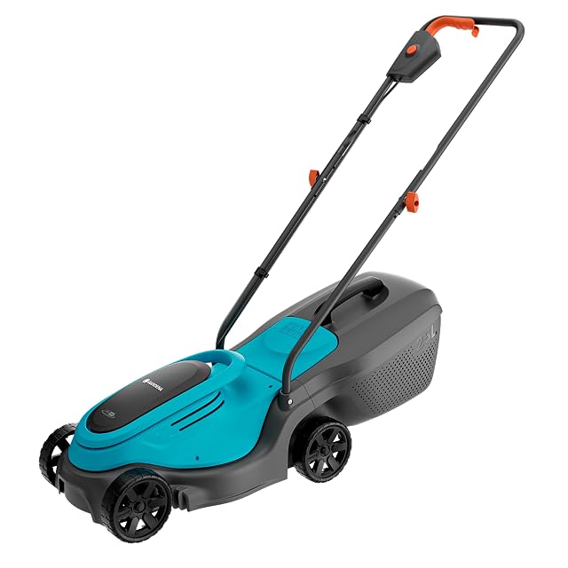 Cortacésped a batería Gardena EasyMax 30/18V con 30 cm de anchura de corte y recogedor