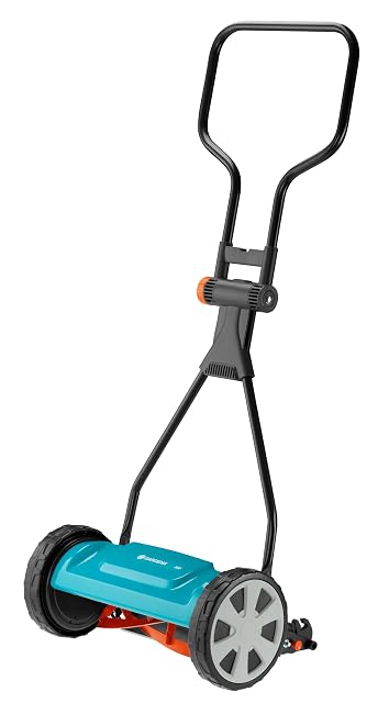 Cortacésped helicoidal manual Gardena Classic 330 con 33 cm de anchura de trabajo